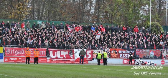 1. FC Köln II vs Rot-Weiss Essen (0-0) (8)