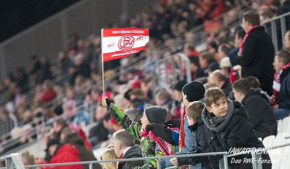 Rot-Weiss Essen vs SC Wiedenbrück 2000 (3-2) (8)