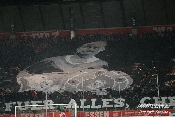 Rot-Weiss Essen vs SC Wiedenbrück 2000 (3-2) (13)