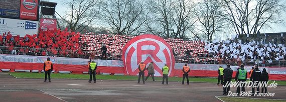 Rot-Weiß Oberhausen vs Rot-Weiss Essen (1-0) (25)