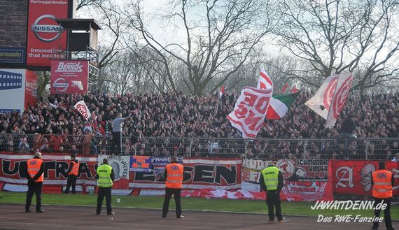 Rot-Weiß Oberhausen vs Rot-Weiss Essen (1-0) (32)