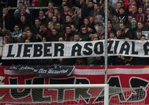 Rot-Weiss Essen vs FC Schalke 04 II (1-0)