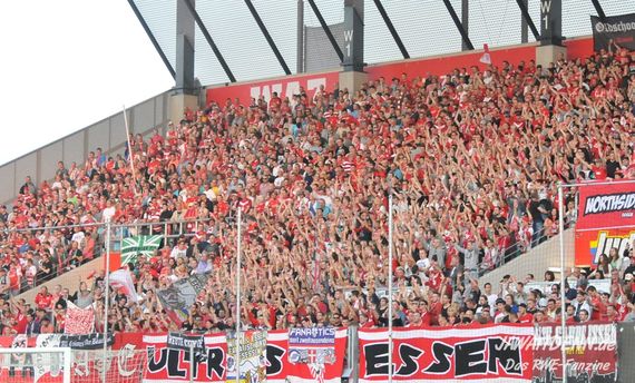 FC Kray vs Rot-Weiss Essen (4-2) (13)