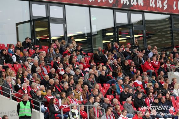 Rot-Weiss Essen vs FC Schalke 04 II (2-0) (4)