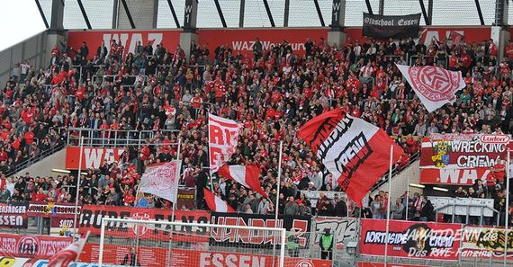 Rot-Weiss Essen vs FC Schalke 04 II (2-0) (8)