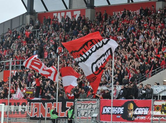Rot-Weiss Essen vs FC Schalke 04 II (2-0) (15)
