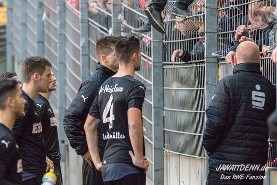 Rot-Weiß Oberhausen vs Rot-Weiss Essen (2-1) (4)