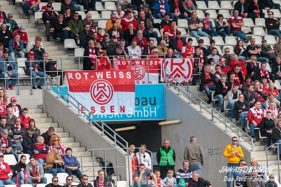Rot-Weiss Essen vs Sportfreunde Lotte (0-2) (2)