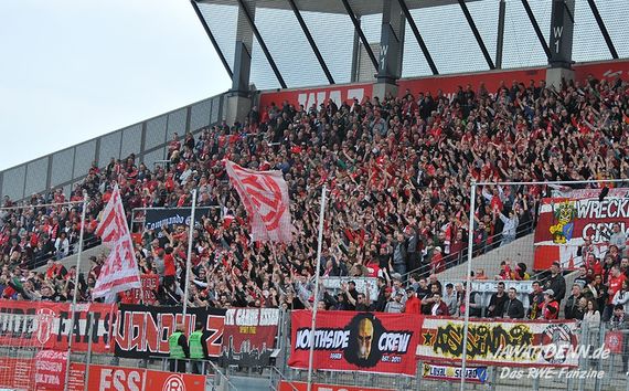 Rot-Weiss Essen vs Sportfreunde Lotte (0-2) (4)