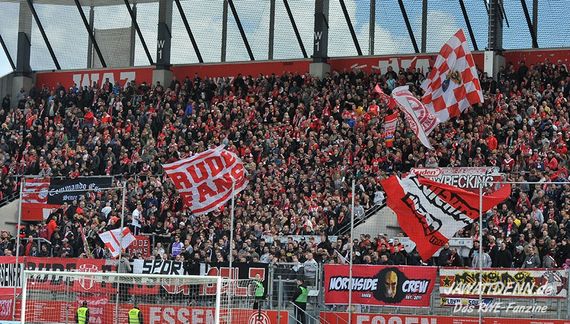 Rot-Weiss Essen vs TSV Alemannia Aachen (3-2) (13)