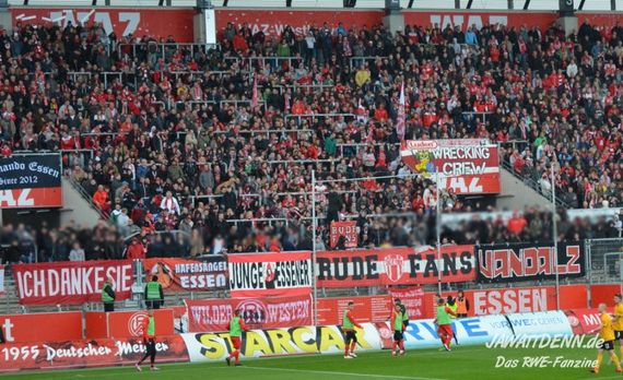 Rot-Weiss Essen vs TSV Alemannia Aachen (3-2) (22)