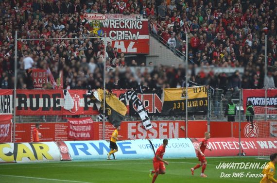 Rot-Weiss Essen vs TSV Alemannia Aachen (3-2) (24)