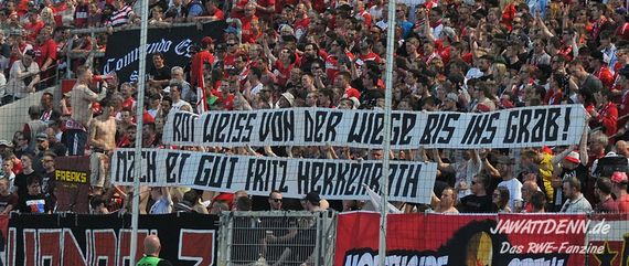 Rot-Weiss Essen vs Rot-Weiß Oberhausen (0-2) (3)