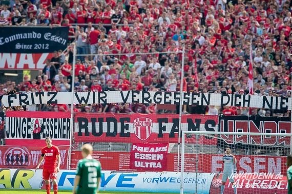 Rot-Weiss Essen vs Rot-Weiß Oberhausen (0-2) (10)