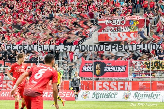 Rot-Weiss Essen vs Borussia Dortmund II (2-1) (2)