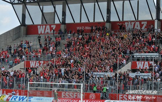 Rot-Weiss Essen vs Borussia Dortmund II (2-1) (12)