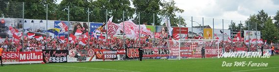 SC Wiedenbrück 2000 vs Rot-Weiss Essen (0-2) (9)