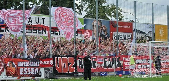 SC Wiedenbrück 2000 vs Rot-Weiss Essen (0-2) (12)