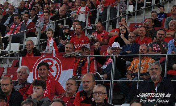 Rot-Weiss Essen vs Bonner SC (2-1) (10)