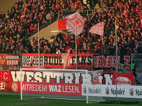 Rot-Weiss Essen vs FC Schalke 04 II (1-0) (12)