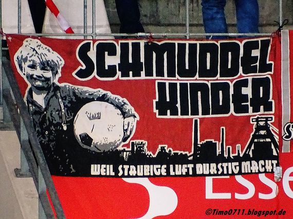 Rot-Weiss Essen vs FC Schalke 04 II (1-0) (16)