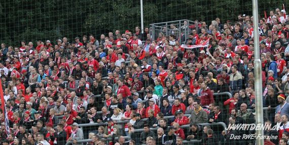 Wuppertaler SV vs Rot-Weiss Essen (0-0) (4)