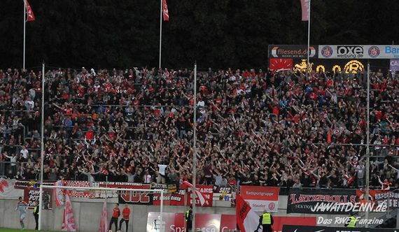 Wuppertaler SV vs Rot-Weiss Essen (0-0) (10)