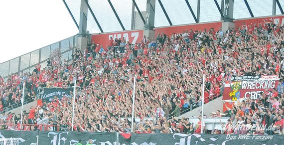 Rot-Weiss Essen vs Rot-Weiß Oberhausen (3-2) (7)