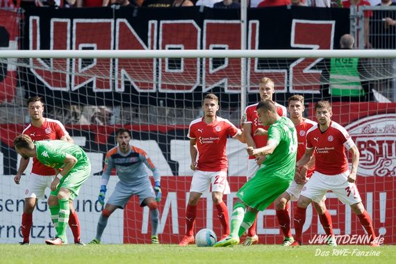 Rot-Weiss Essen vs Borussia Mönchengladbach II (0-2) (1)