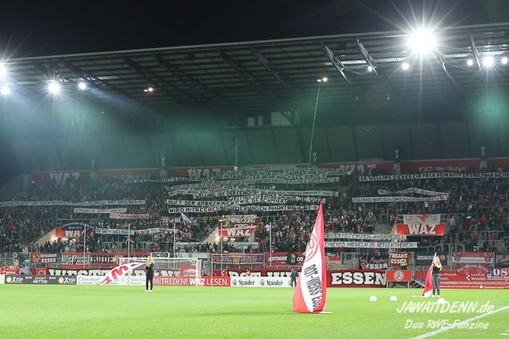 Rot-Weiss Essen vs Viktoria Köln (0-2) (15)