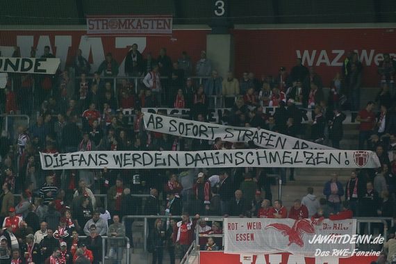 Rot-Weiss Essen vs Viktoria Köln (0-2) (17)