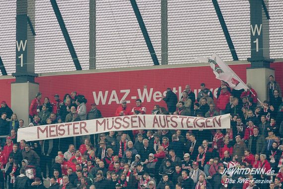 Rot-Weiss Essen vs Rot-Weiß Oberhausen (1-1) (10)