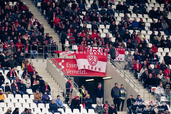 Rot-Weiss Essen vs Rot-Weiß Oberhausen (1-1) (11)