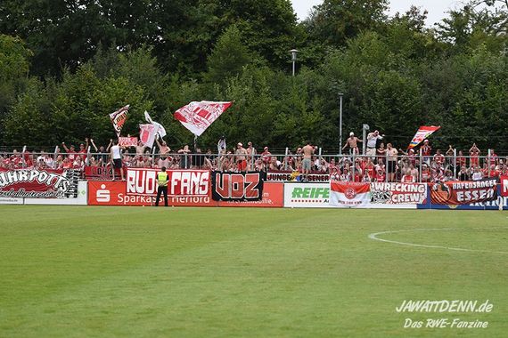 SV Rödinghausen vs Rot-Weiss Essen (2-1) (4)
