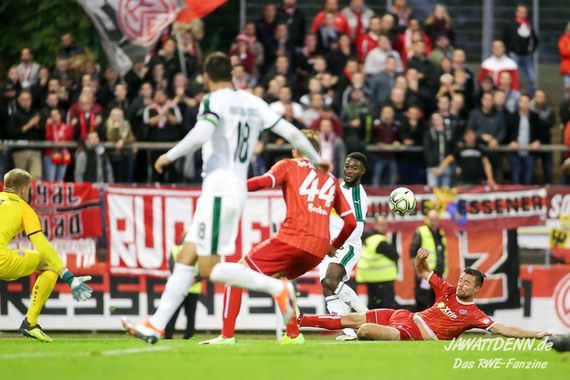 Borussia Mönchengladbach II vs Rot-Weiss Essen (1-0) (6)