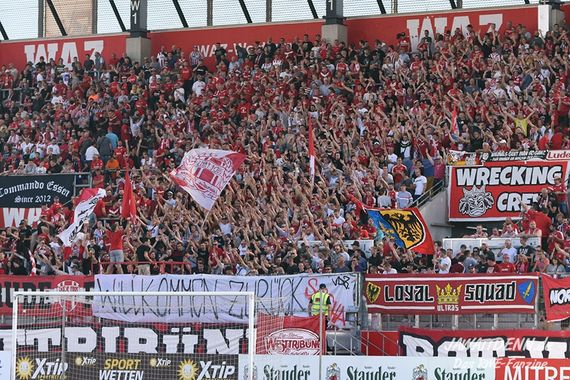 Rot-Weiss Essen vs Viktoria Köln (0-1) (38)