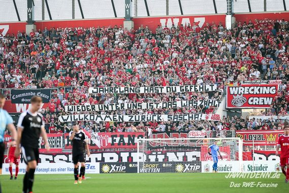 Rot-Weiss Essen vs Viktoria Köln (0-1) (43)