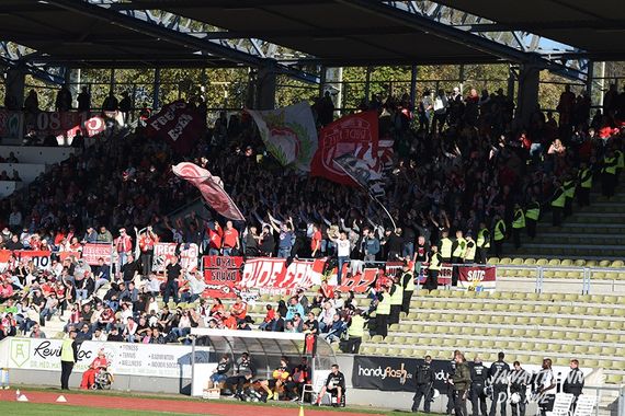 SG Wattenscheid 09 vs Rot-Weiss Essen (0-2) (7)