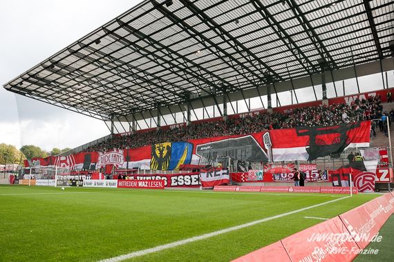 Rot-Weiss Essen vs Rot-Weiß Oberhausen (1-1) (10)