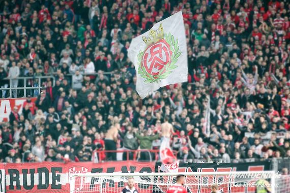 Rot-Weiss Essen vs Rot-Weiß Oberhausen (1-1) (17)