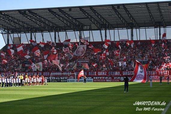 Rot-Weiss Essen vs Wuppertaler SV (5-1) (6)