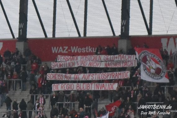 Rot-Weiss Essen vs 1. FC Kaan-Marienborn (1-0) (2)