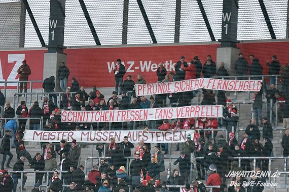 Rot-Weiss Essen vs 1. FC Kaan-Marienborn (1-0) (4)