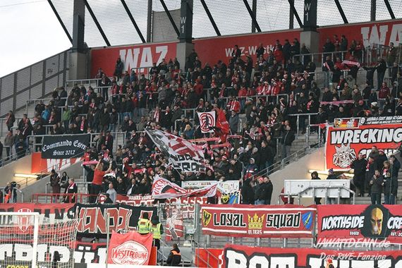 Rot-Weiss Essen vs 1. FC Kaan-Marienborn (1-0) (6)