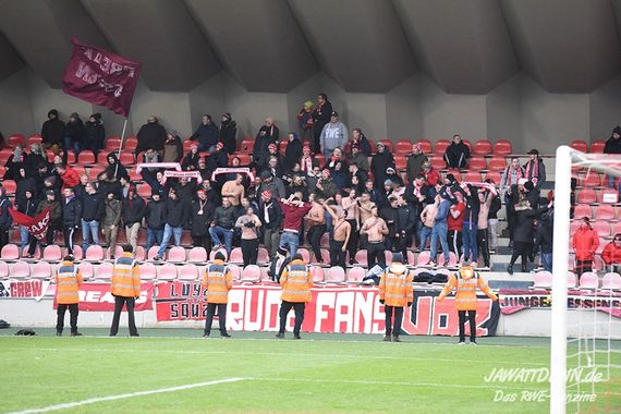 1. FC Köln II vs Rot-Weiss Essen (1-0) (5)