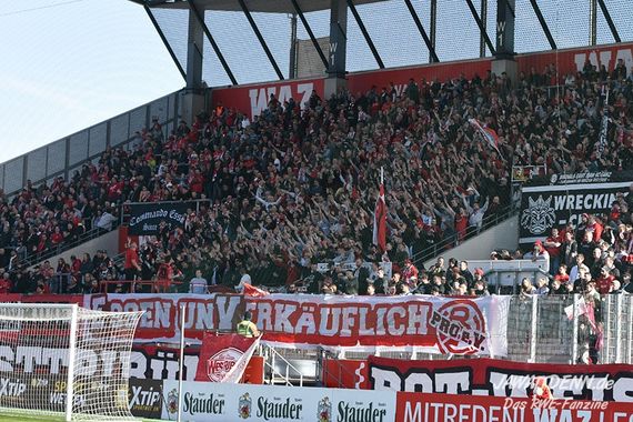 Rot-Weiss Essen vs TV Herkenrath (2-0) (8)