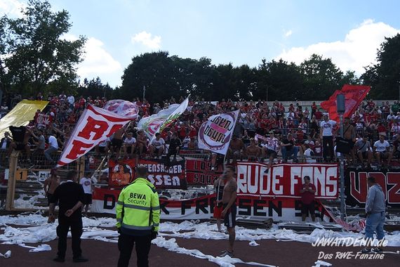 1. FC Kaan-Marienborn vs Rot-Weiss Essen (1-4) (14)