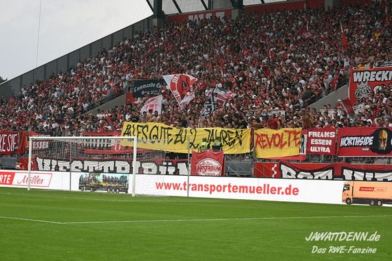 Rot-Weiss Essen vs Borussia Dortmund II (2-1) (21)