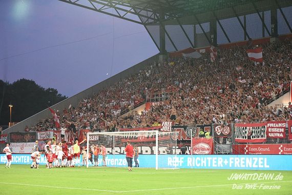 Rot-Weiss Essen vs Borussia Dortmund II (2-1) (38)