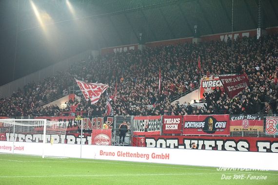 Rot-Weiss Essen vs VfB Homberg (0-2) (9)